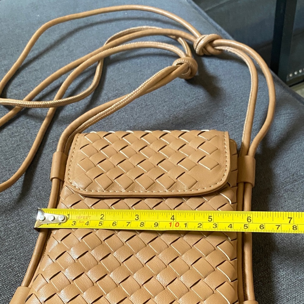 Tan Woven Faux Leather Crossbody Bag. NWOT - Picture 6 of 9